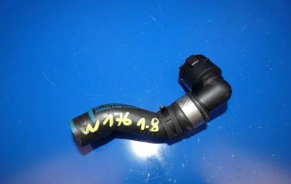 Mercedes-Benz A W176 Engine coolant pipe/hose A6512000082