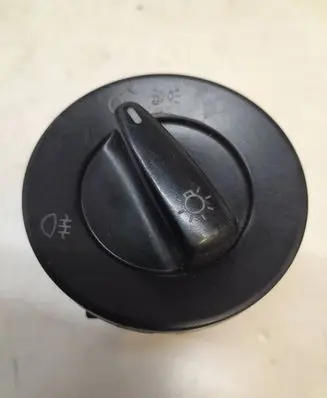 Volkswagen Golf IV Light switch 1C0941531 04052030