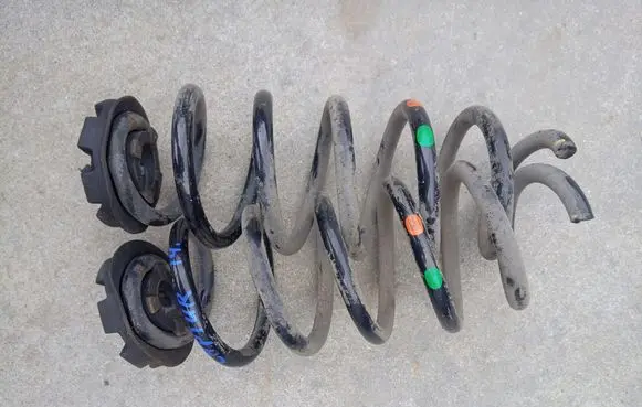 Renault Captur Rear coil spring