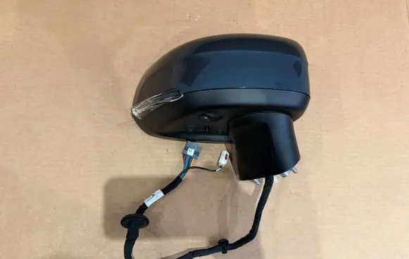 Volvo XC90 Front door electric wing mirror