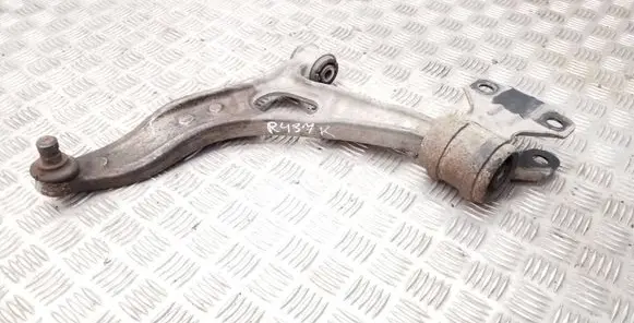 Ford Focus Front lower control arm/wishbone AV613A424PA 1C079