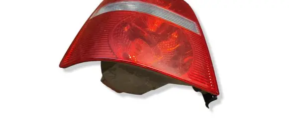 Volkswagen Touran I Rear/tail lights 1T0945095F