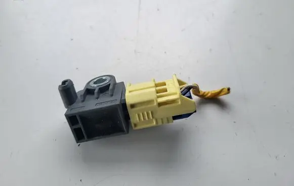 KIA Sportage Airbag deployment crash/impact sensor