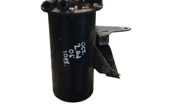 Skoda Octavia Mk2 (1Z) Fuel filter housing 