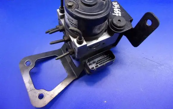 KIA Carens I ABS Pump