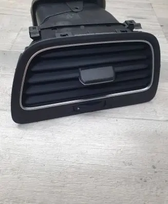 Volkswagen Golf VII Dashboard side air vent grill/cover trim 5G1819248B 5G1819704 5G1819710B