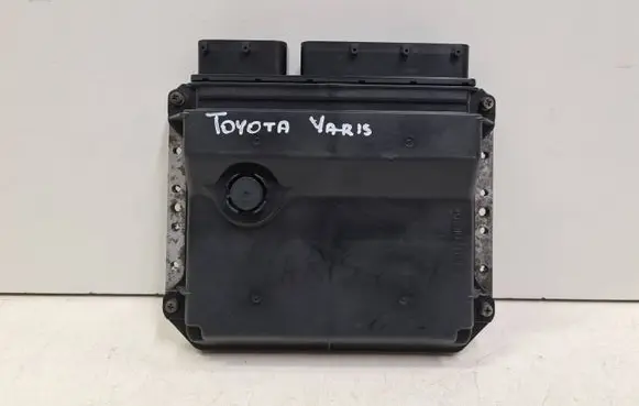 Toyota Yaris Engine control unit/module 896610D310