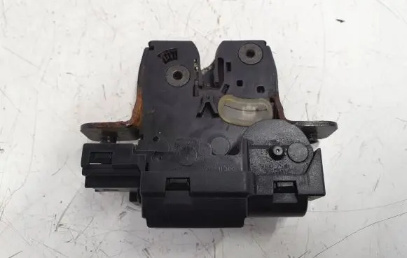 Nissan Qashqai+2 Tailgate/trunk/boot lock/catch/latch 90502EY12D
