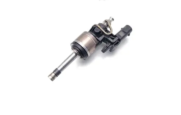Skoda Kamiq Fuel injector 05C036E