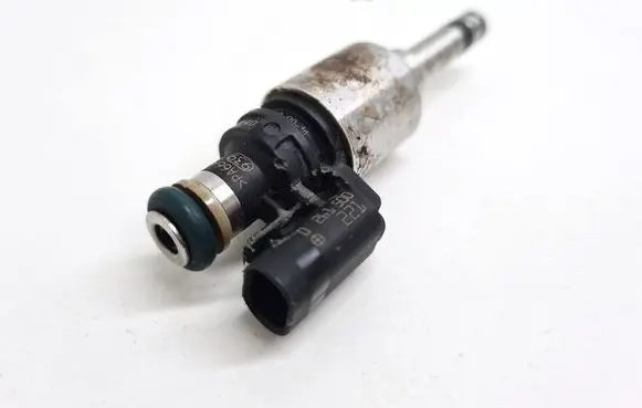 Ford C-MAX II Fuel injector DM5G9F593AA