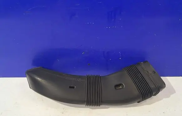 Air intake hose/pipe
