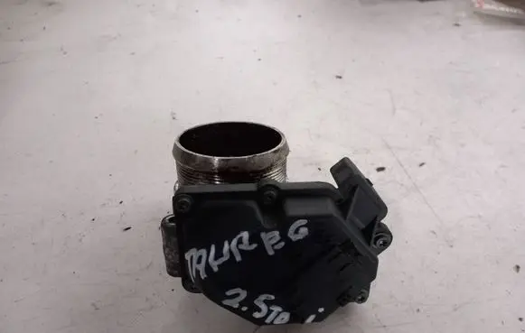 Volkswagen Touareg I EGR valve 076128063A