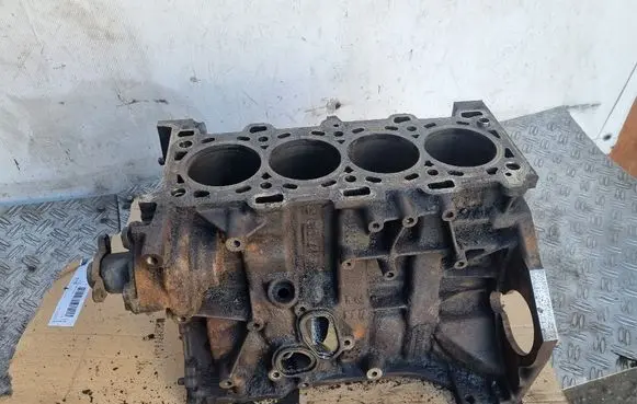 Renault Scenic II - Grand scenic II Engine block M9RE782 M9RE