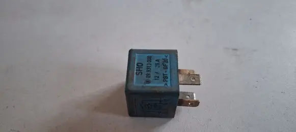 Audi A4 S4 B5 8D Other relay 899313000