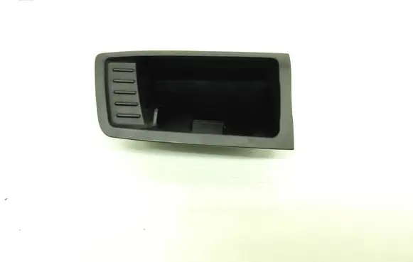 BMW 1 E81 E87 Car ashtray 7078573