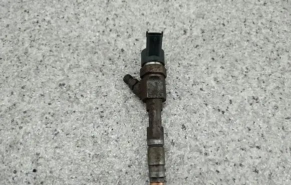 Renault Scenic II - Grand scenic II Fuel injector