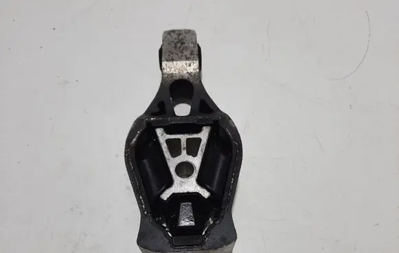 Citroen C4 Grand Picasso Engine mount bracket 9805734780