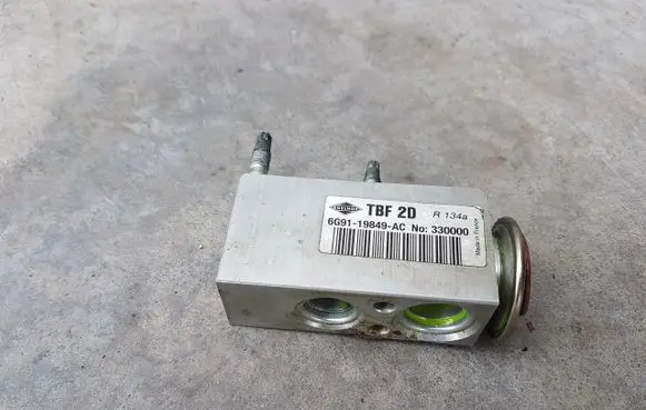 Ford Mondeo MK IV Air conditioning (A/C) expansion valve 
