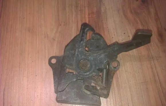 Mazda MX-6 Engine bonnet/hood lock/catch