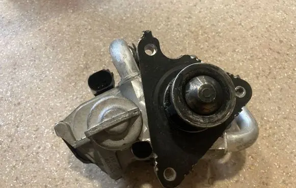 Audi Q5 SQ5 EGR valve 04L131501E