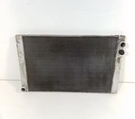 Audi A8 S8 D3 4E Coolant radiator 4E0121251