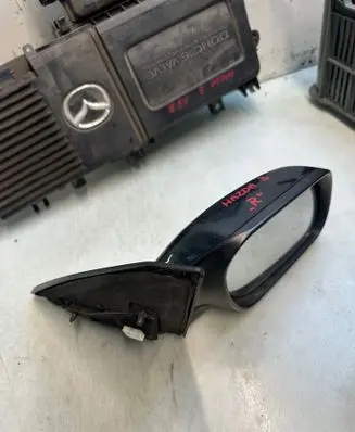 Mazda 3 I Front door electric wing mirror E4012221