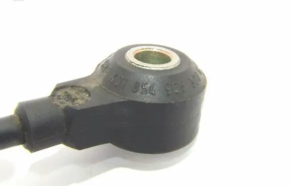 Volkswagen PASSAT B5 Detonation knock sensor 054905377G