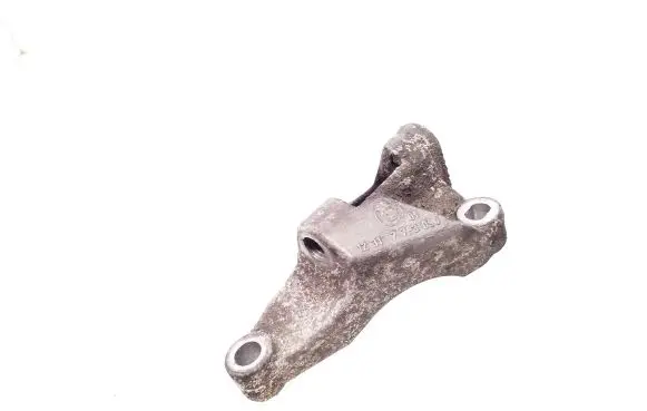 BMW 5 E60 E61 Generator/alternator bracket 7793090 12317793090