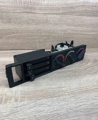 BMW 5 E34 Climate control unit 1384295 143388