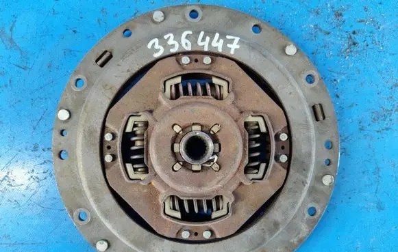 Toyota Prius (XW30) Clutch pressure plate 3127047040