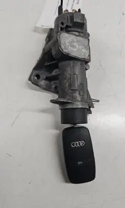 Audi A6 S6 C5 4B Ignition lock 4B0905851L