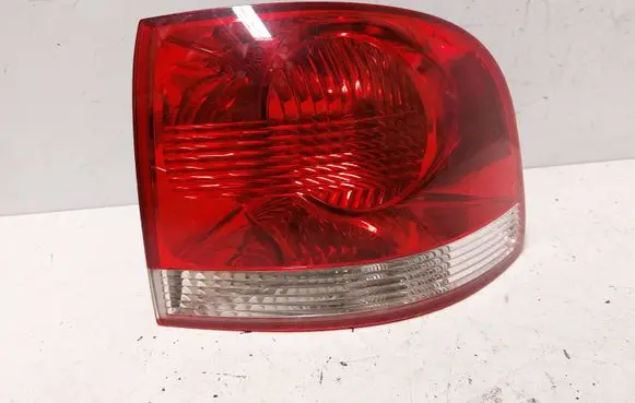 Volkswagen Touareg I Rear/tail lights 28258002