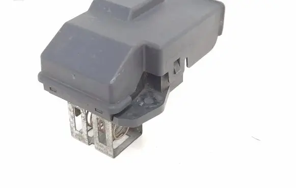 Citroen DS5 Coolant fan relay 9664966580
