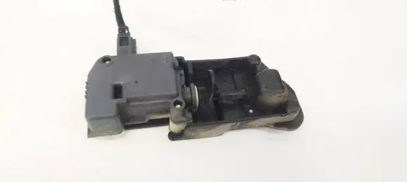 Volvo S40 Central locking motor 30716226