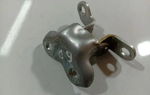 Toyota Corolla Verso AR10 Rear door lower hinge