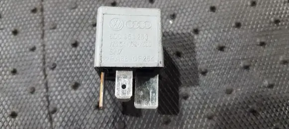 Audi A6 S6 C5 4B Other relay 8D0951253 V23134-J52-X300