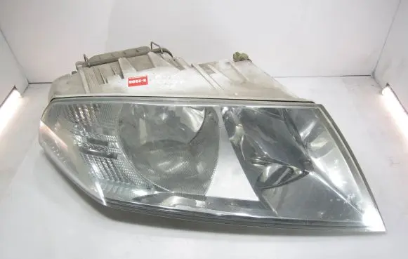 Skoda Octavia Mk2 (1Z) Headlight/headlamp 1Z1941016B
