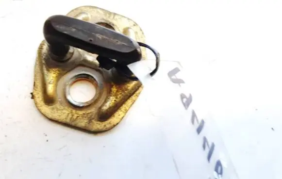 Nissan Almera N16 Front door lock loop/hook striker 
