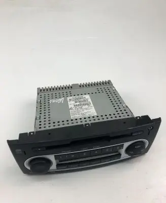Mitsubishi Colt Radio/CD/DVD/GPS head unit 8701A239