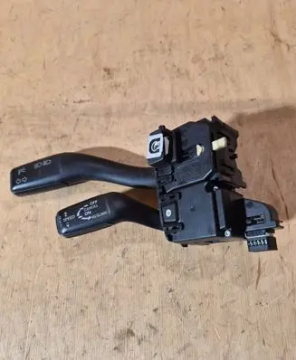 Audi A3 S3 8P Indicator stalk 8P0953513B 01303610 30361061305231