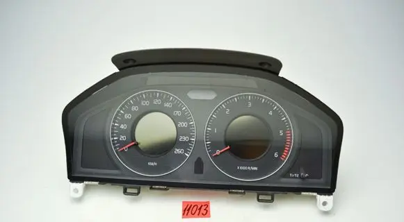 Volvo V60 Speedometer (instrument cluster) 31270899AA