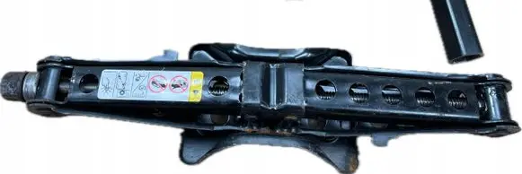 Dodge Charger Tool set 68059909AB
