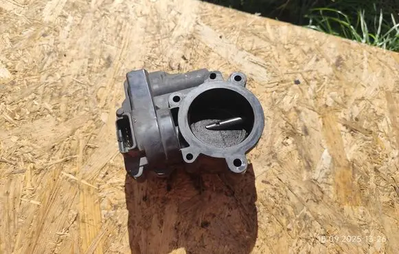 Mini Cooper Countryman R60 Throttle body valve 757669780 A2C53279370 240810174524