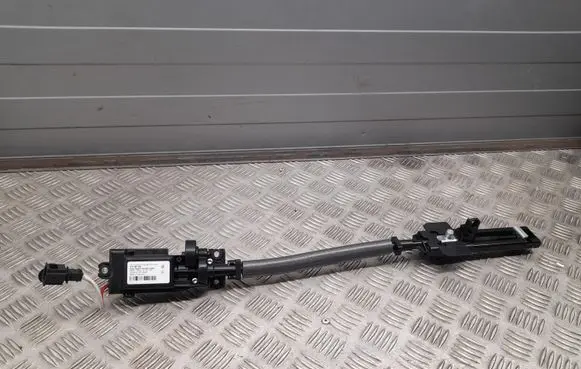 Audi A8 S8 D4 4H Seat belt adjustment motor 4H0867833