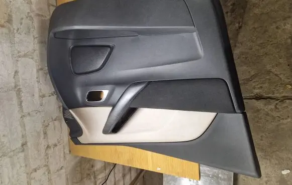 Citroen C4 Grand Picasso Front door card panel trim 96779324BS
