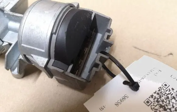 Ford S-MAX Ignition lock 3M513F880A