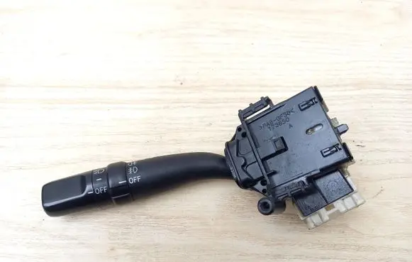 Toyota Avensis T250 Indicator stalk 173650