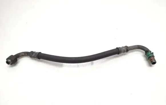 Gearbox oil cooler pipe/hose