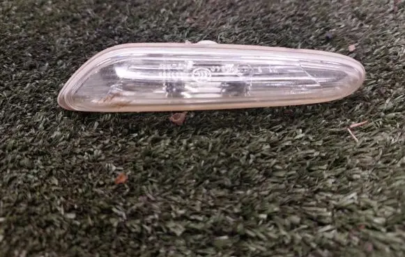 BMW 3 E92 E93 Front fender indicator light 7253325 63137253325