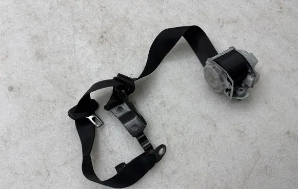 Tesla Model S Rear seatbelt 101878900A 4177000055 S209302
